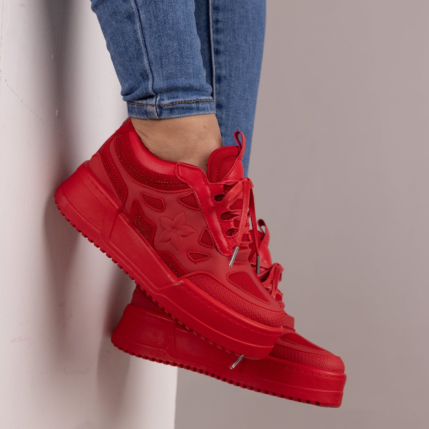Tenis casuales con flor lateral y piedras brillantes AMAIA-2 Rojo