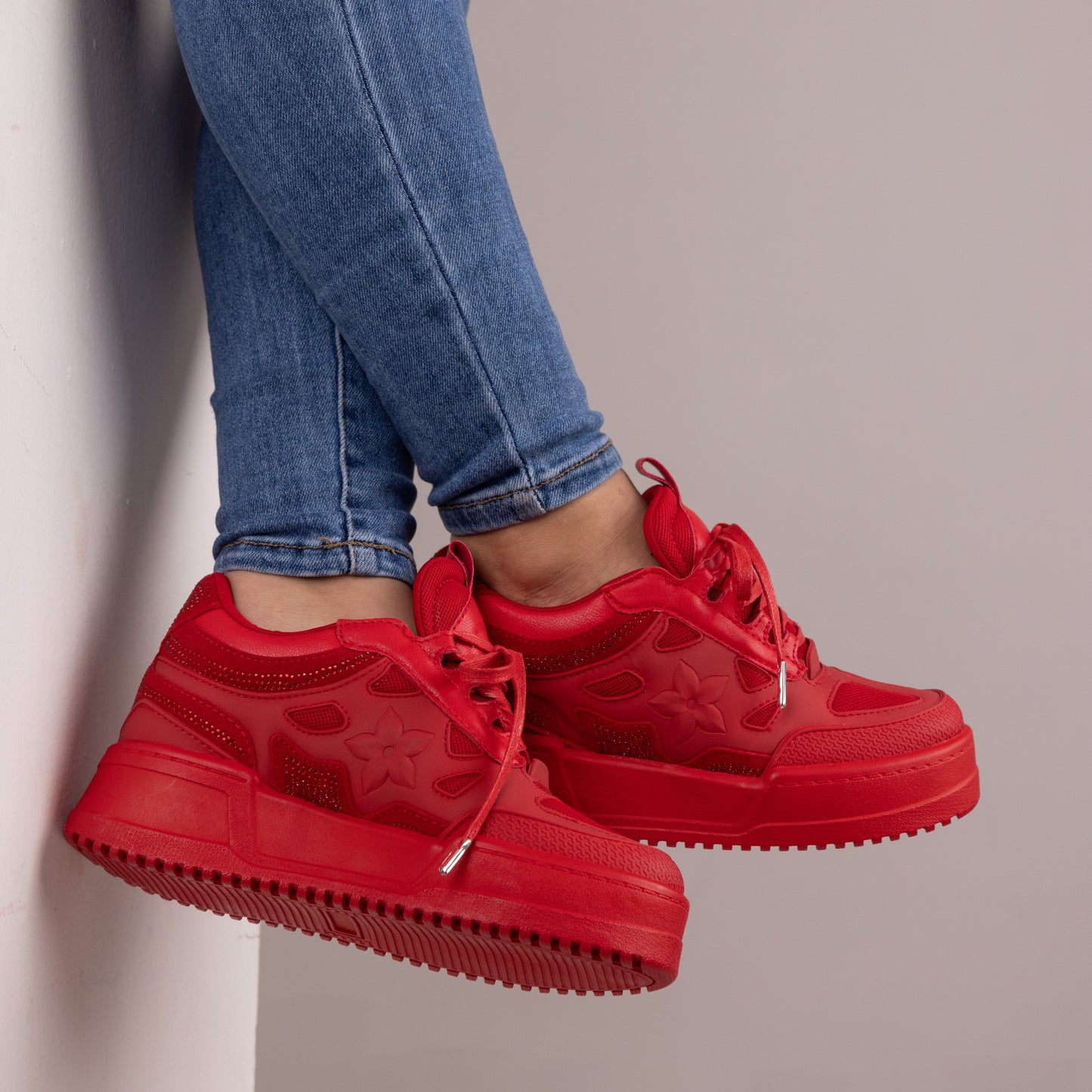 Tenis casuales con flor lateral y piedras brillantes AMAIA-2 Rojo