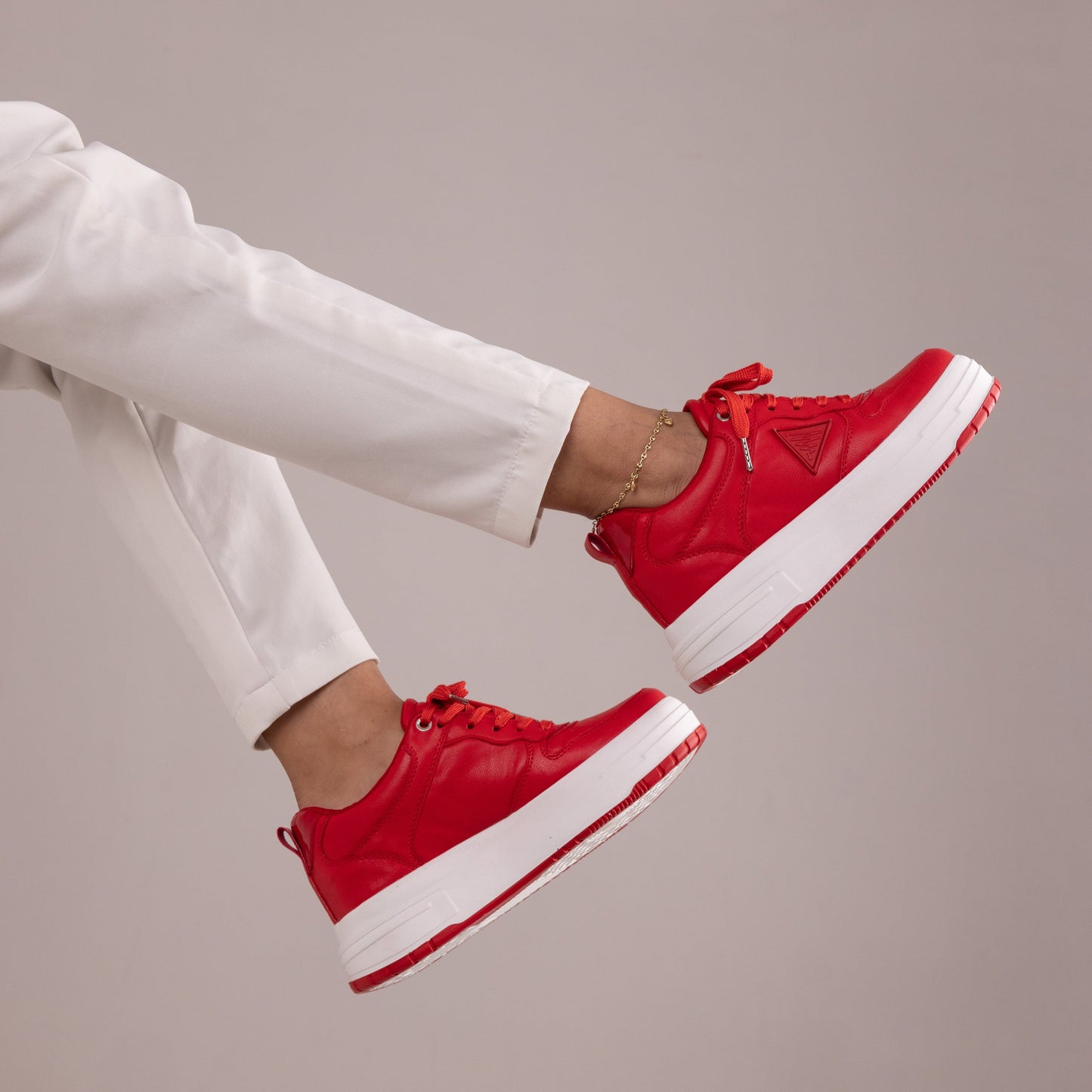 Zapatos ALMA Rojos de mujer | Moda y comodidad CalzAristy
