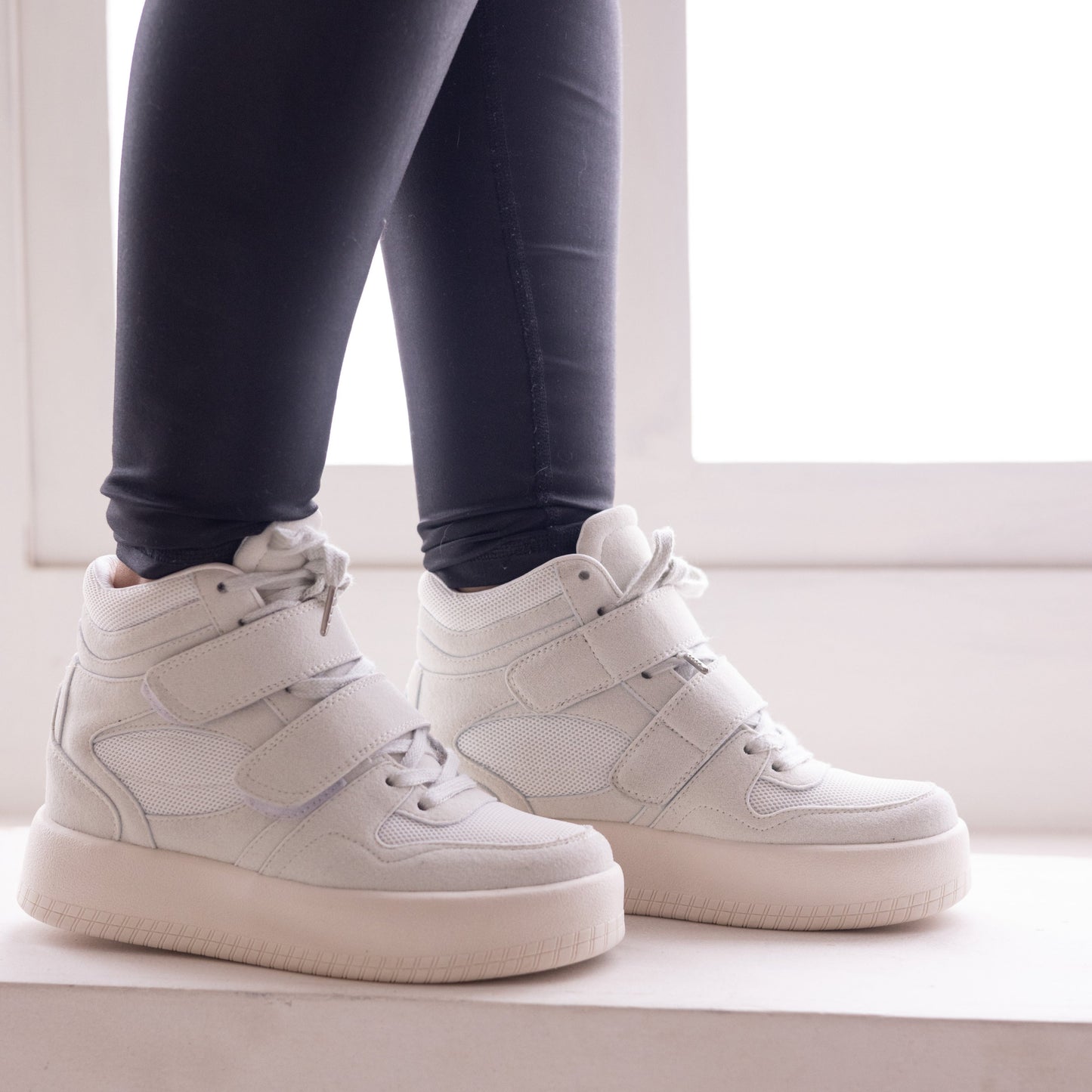 Botas De Mujer CalzAristy BRÍA Blanco - Estilo Sofisticado