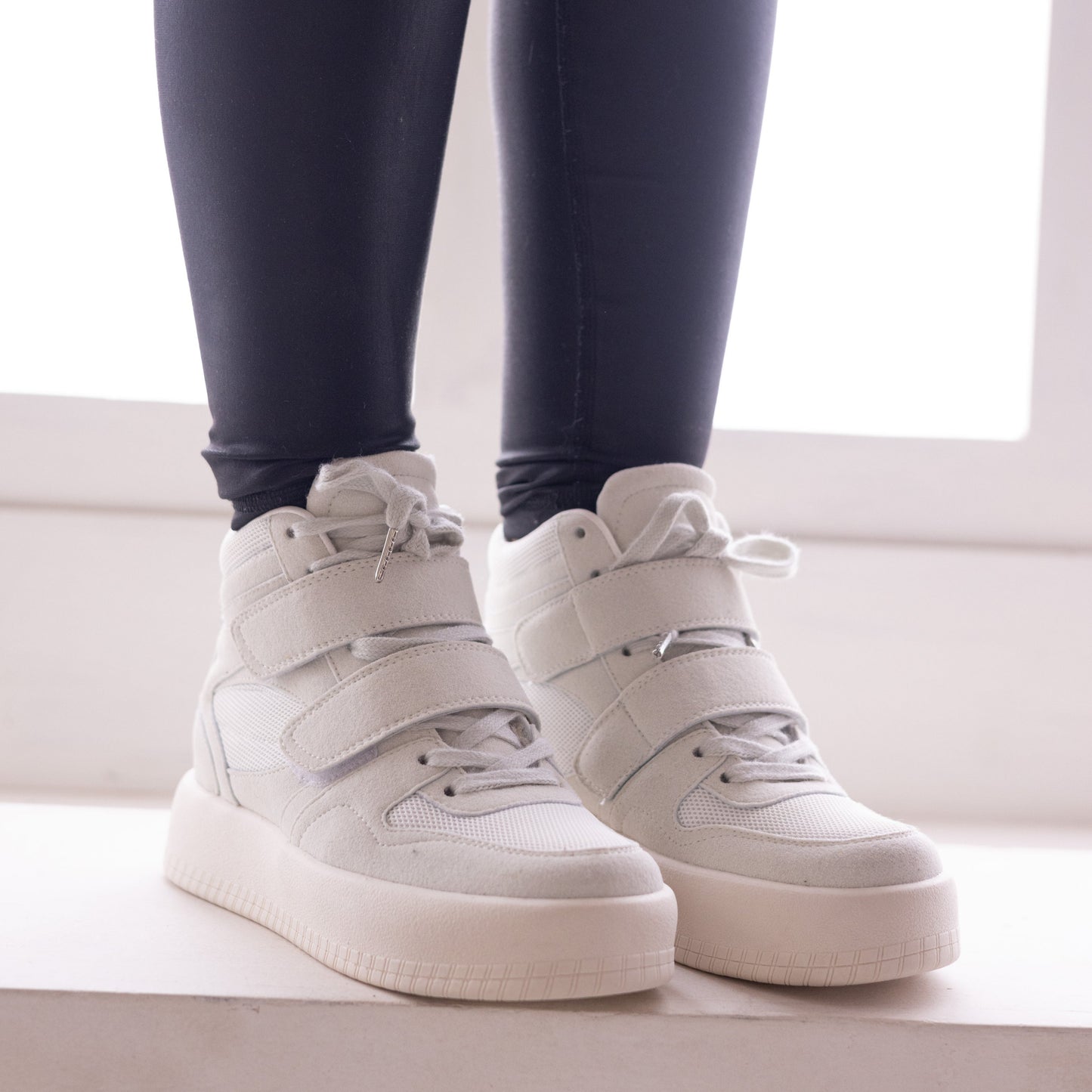 Botas De Mujer CalzAristy BRÍA Blanco - Estilo Sofisticado