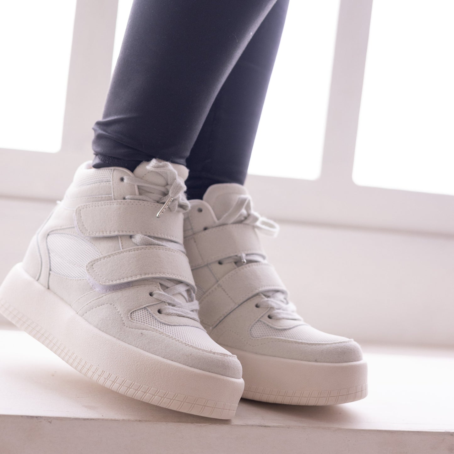 Botas De Mujer CalzAristy BRÍA Blanco - Estilo Sofisticado