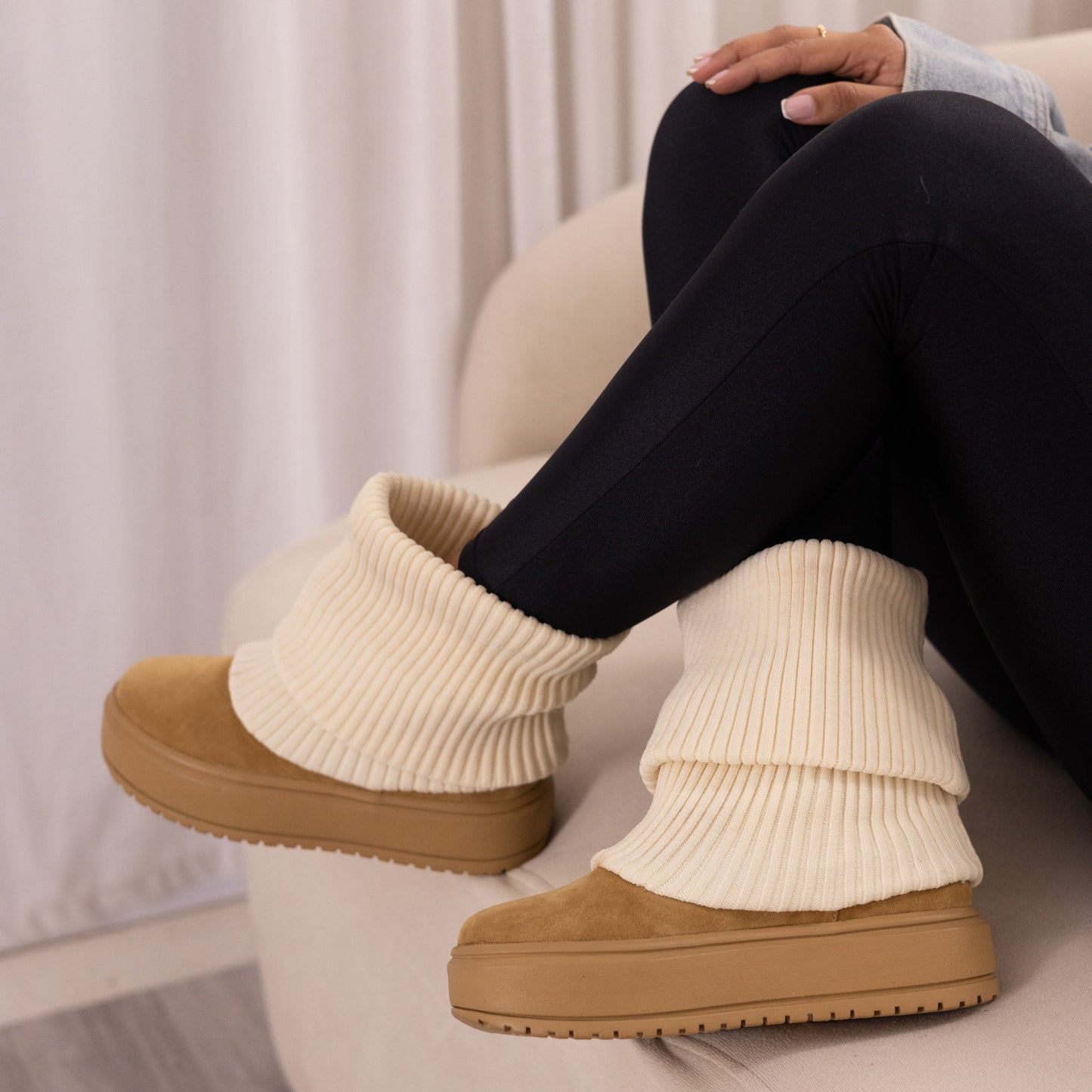 Botas LONDON Mostaza – Botines tipo media para mujer | CalzAristy