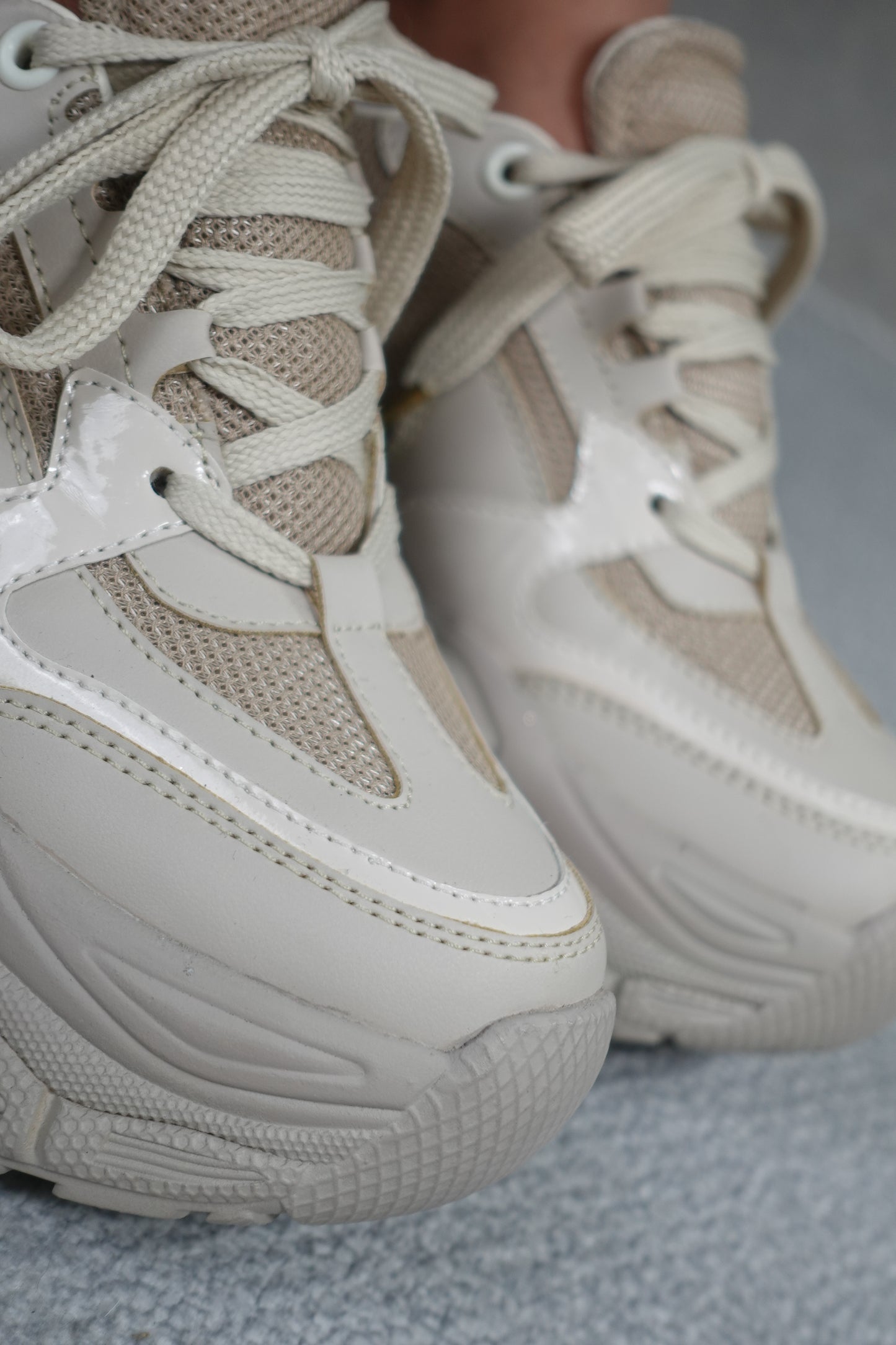 Tenis casuales tipo chunky con altura Luna