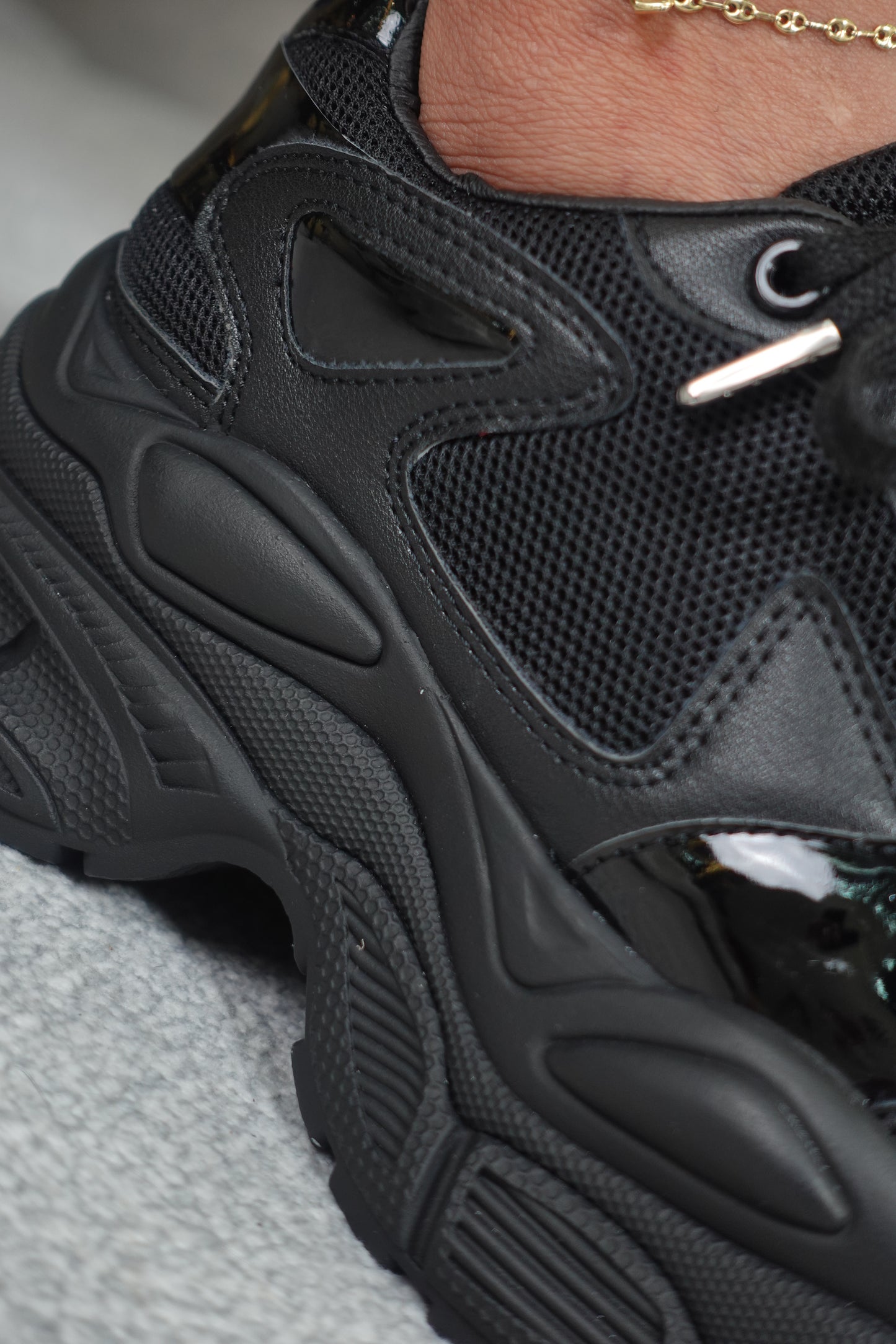 Tenis casuales tipo chunky con altura Luna