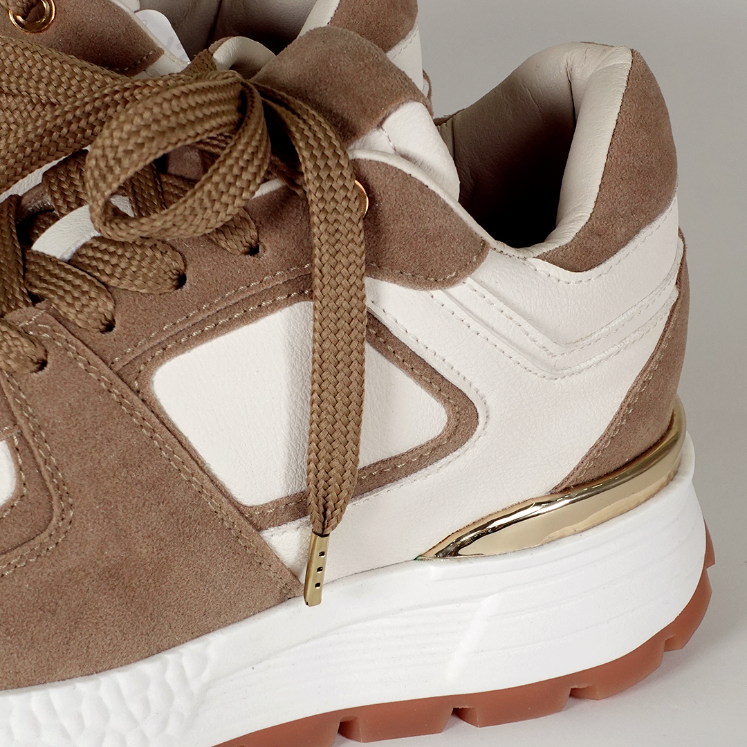 Zapatos De Mujer CalzAristy BECCA Blanco Con Mocha Mousse - Clásicos con Toque Moderno