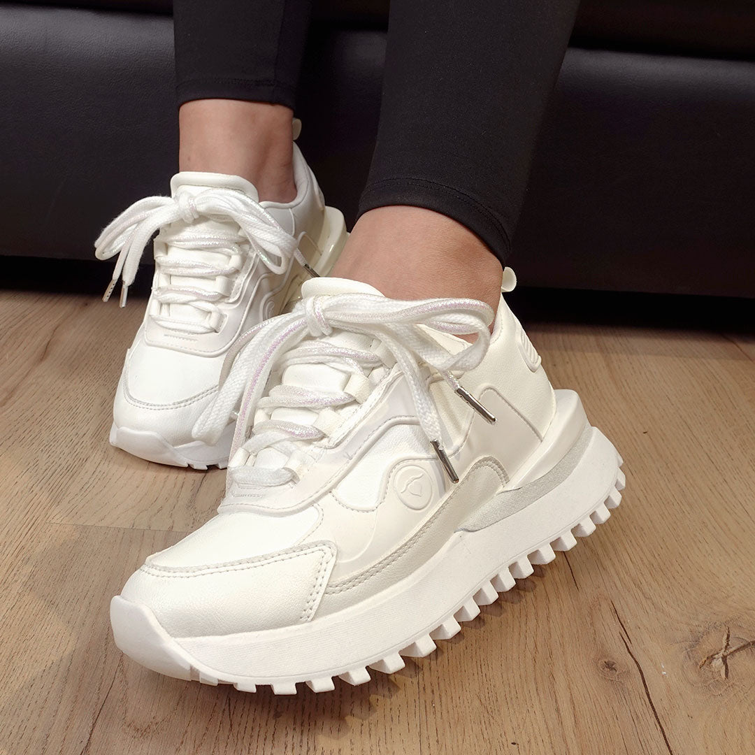 Zapatos De Mujer CalzAristy MAE Blanco – Minimalismo que Impone Estilo
