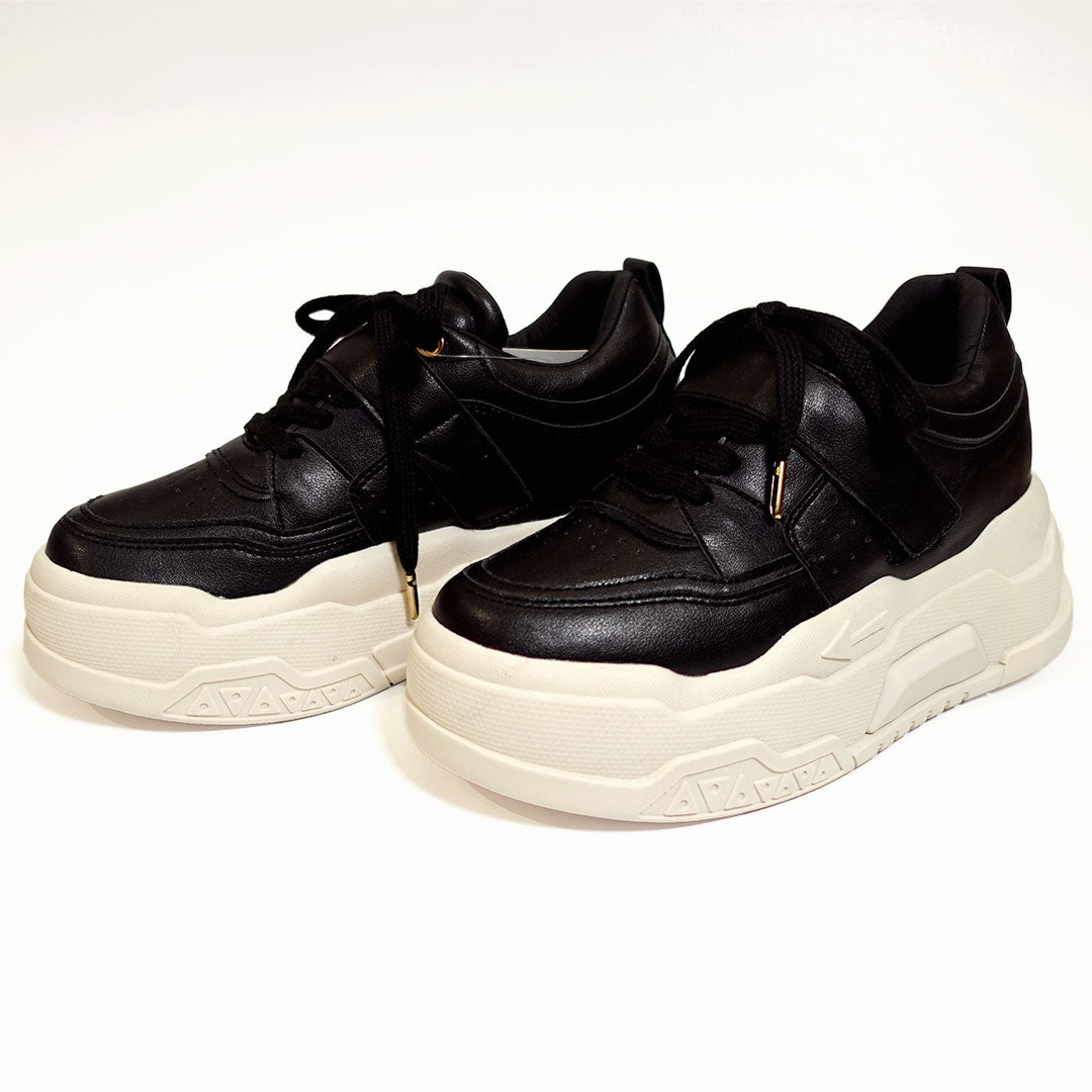 Zapatos De Mujer CalzAristy TESSA Negro – Poder Urbano y Sofisticación