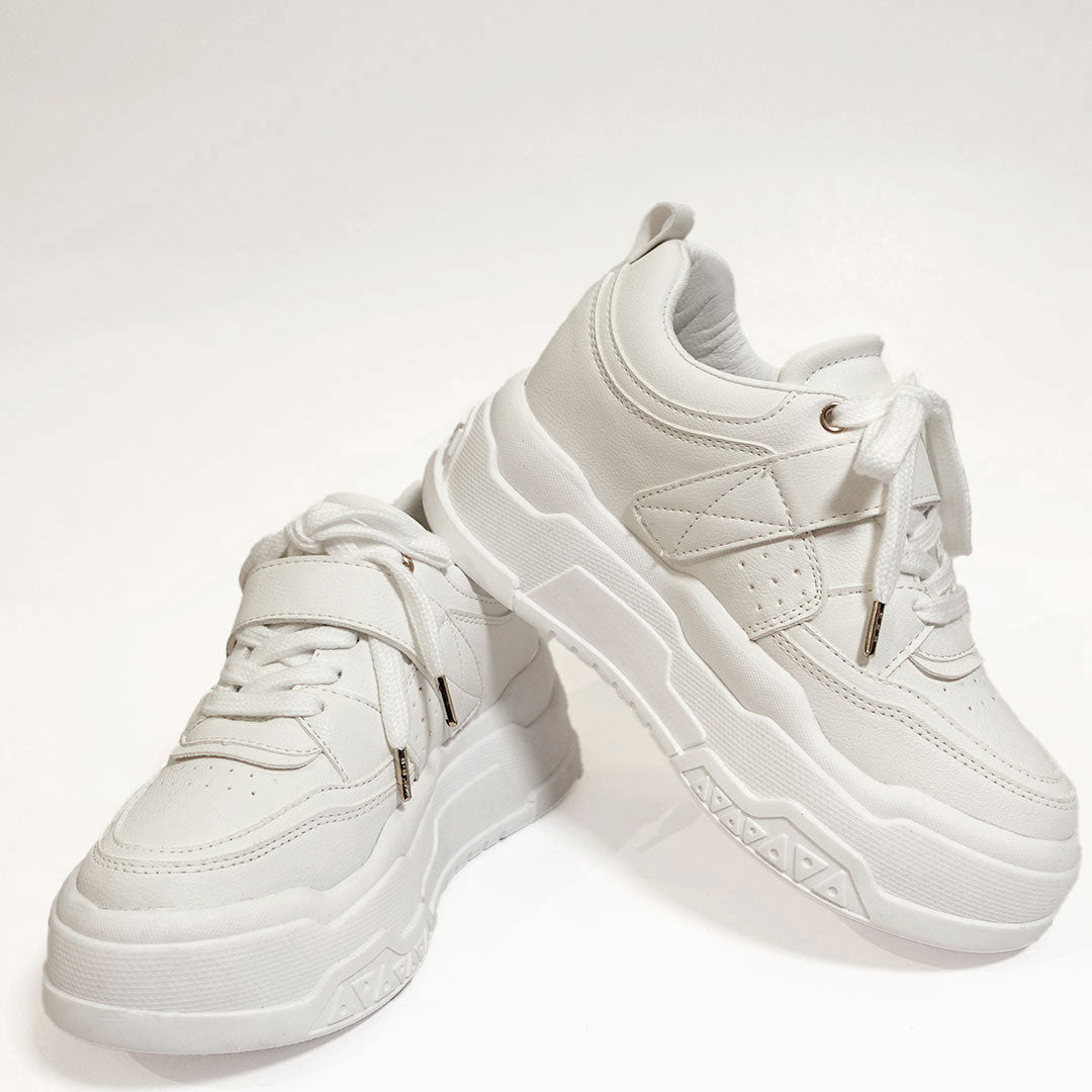 Zapatos De Mujer CalzAristy TESSA Blanco – Estilo Luminoso con Actitud