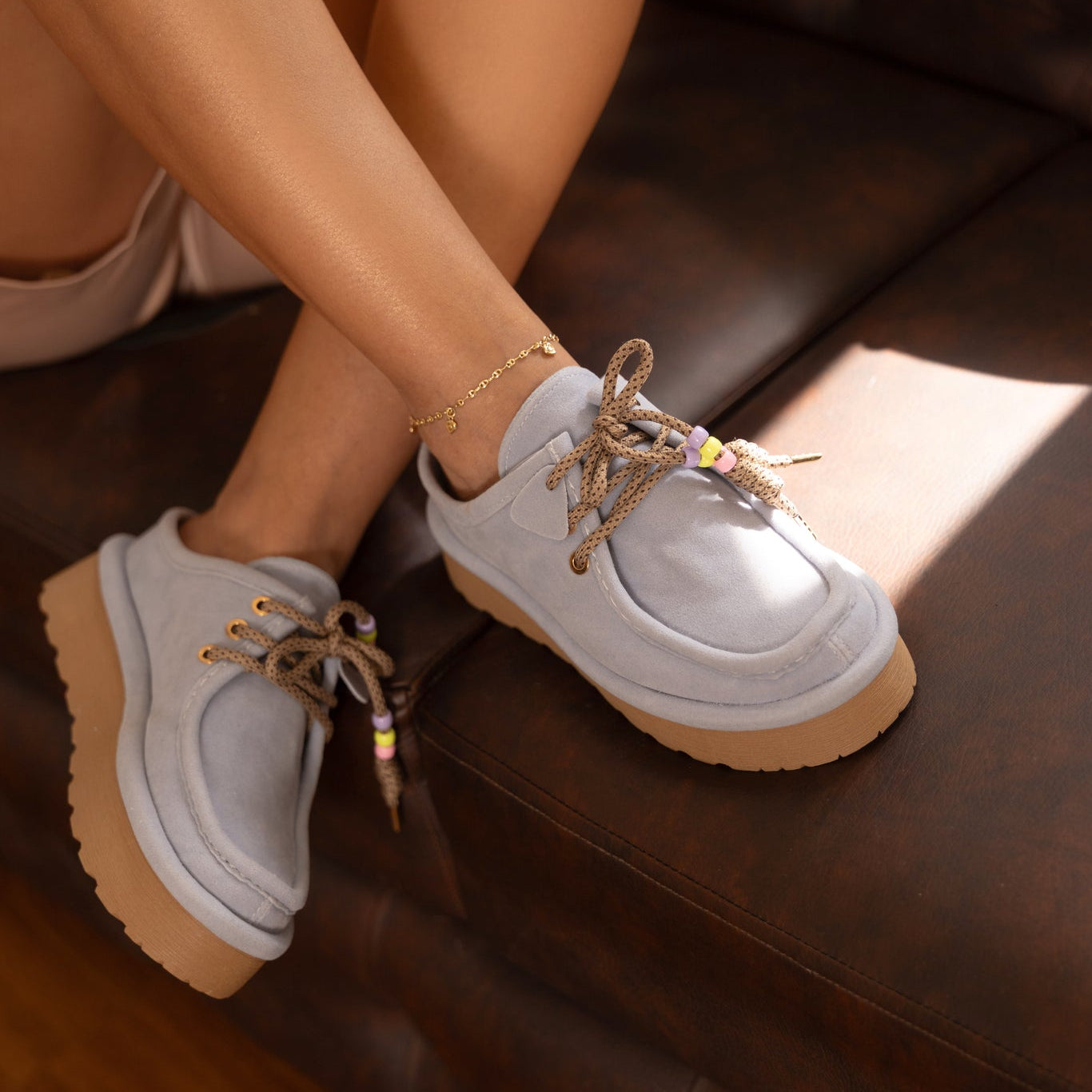 Suecos SABINA en carnaza Camel con suela chunky | Comodidad y estilo premium