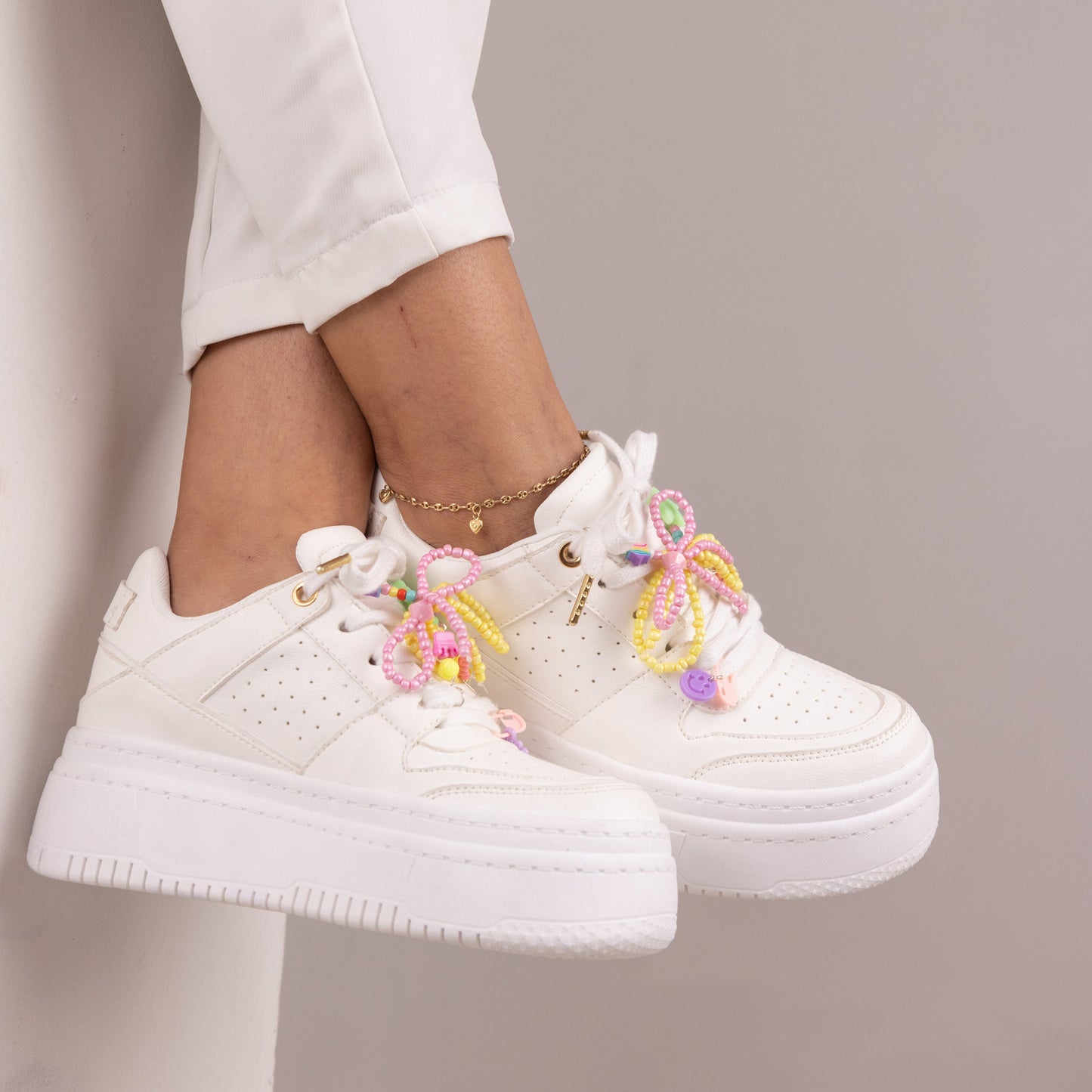 Zapatos De Mujer CalzAristy AIMÉ Blanco - Charms Quitables