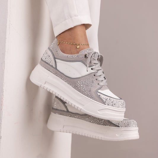 Zapatos De Mujer CalzAristy GLAM Blanco con Gris – Elegancia que Ilumina