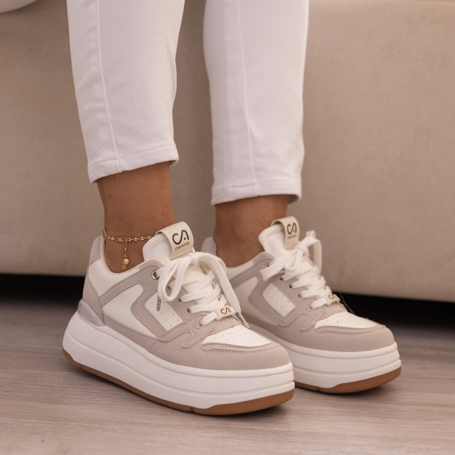 Zapatos De Mujer CalzAristy ABBI Blanco Gris - Estilo Moderno