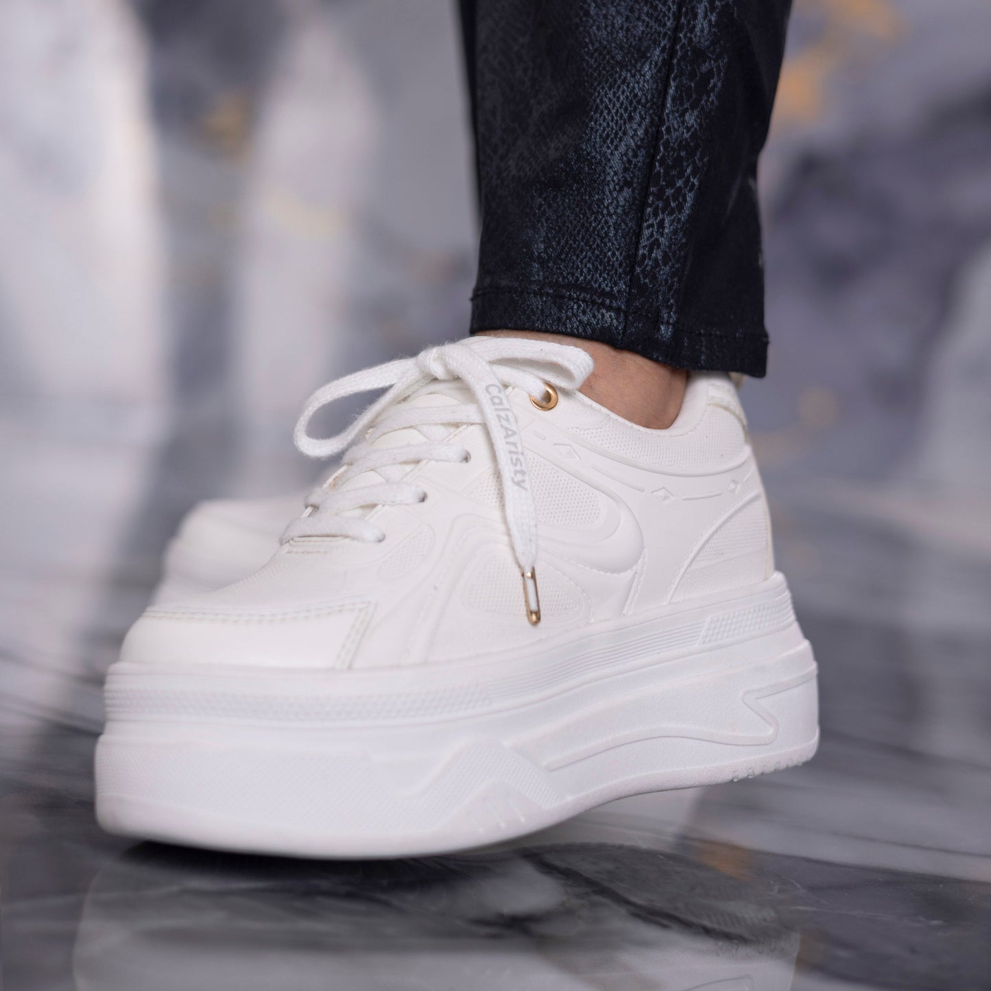 Tenis plataforma blanco ANTONELLA | Calzaristy – Comodidad, altura y estilo para mujer
