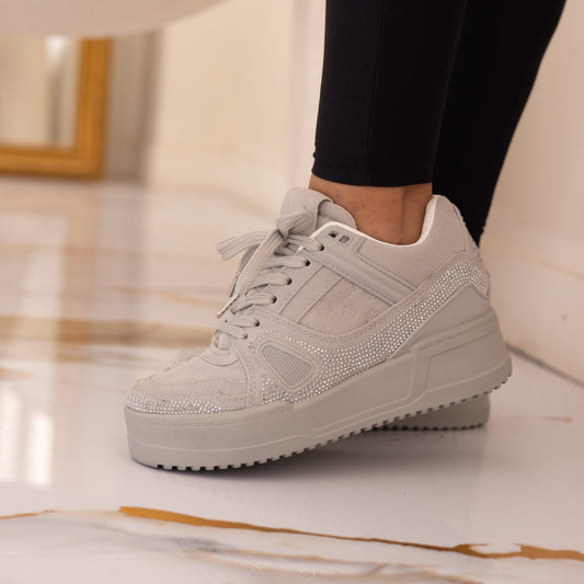 Tenis casuales con apliques en caucho y piedras brillantes MACARENA-2 Gris