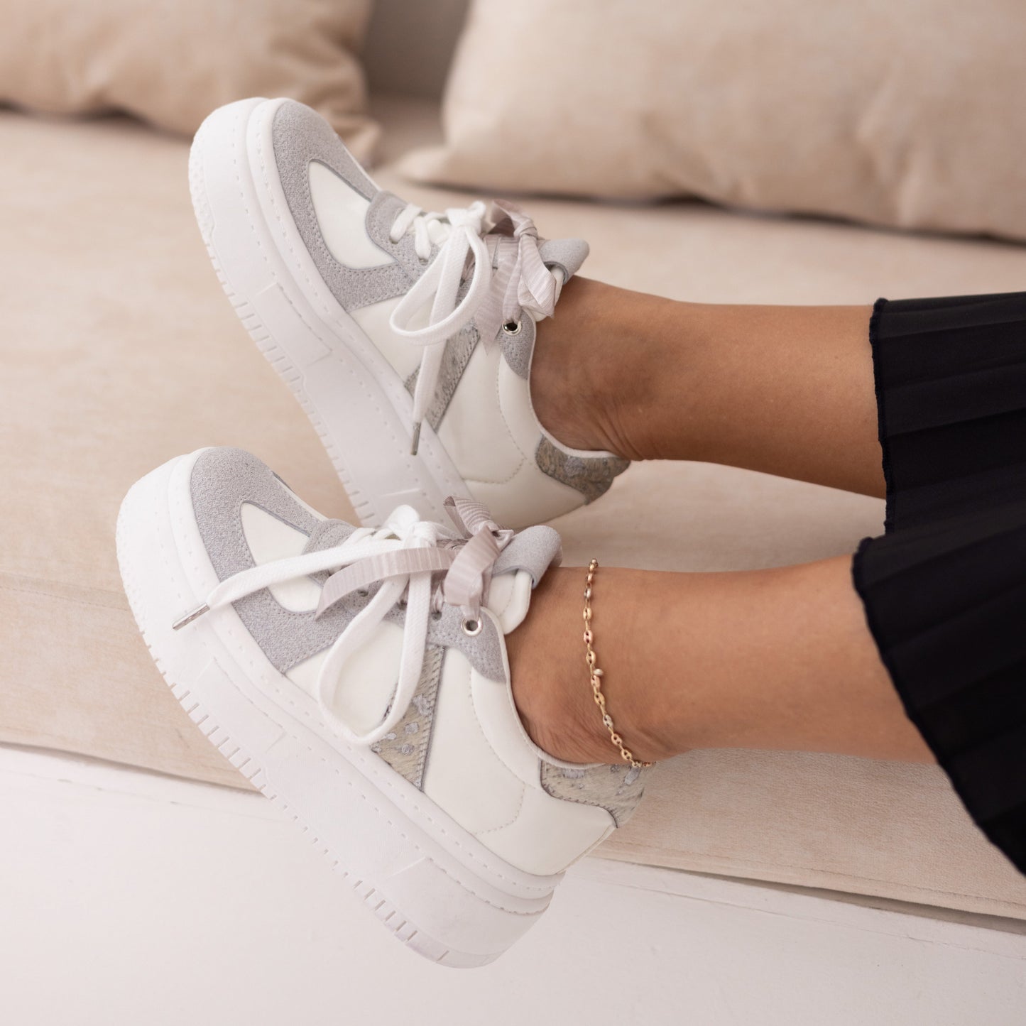 Tenis casuales con detalles en animal print MADISON