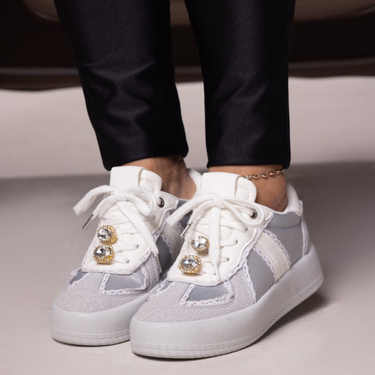 Tenis casuales con apliques en encaje y piedras brillantes HARMONY Gris
