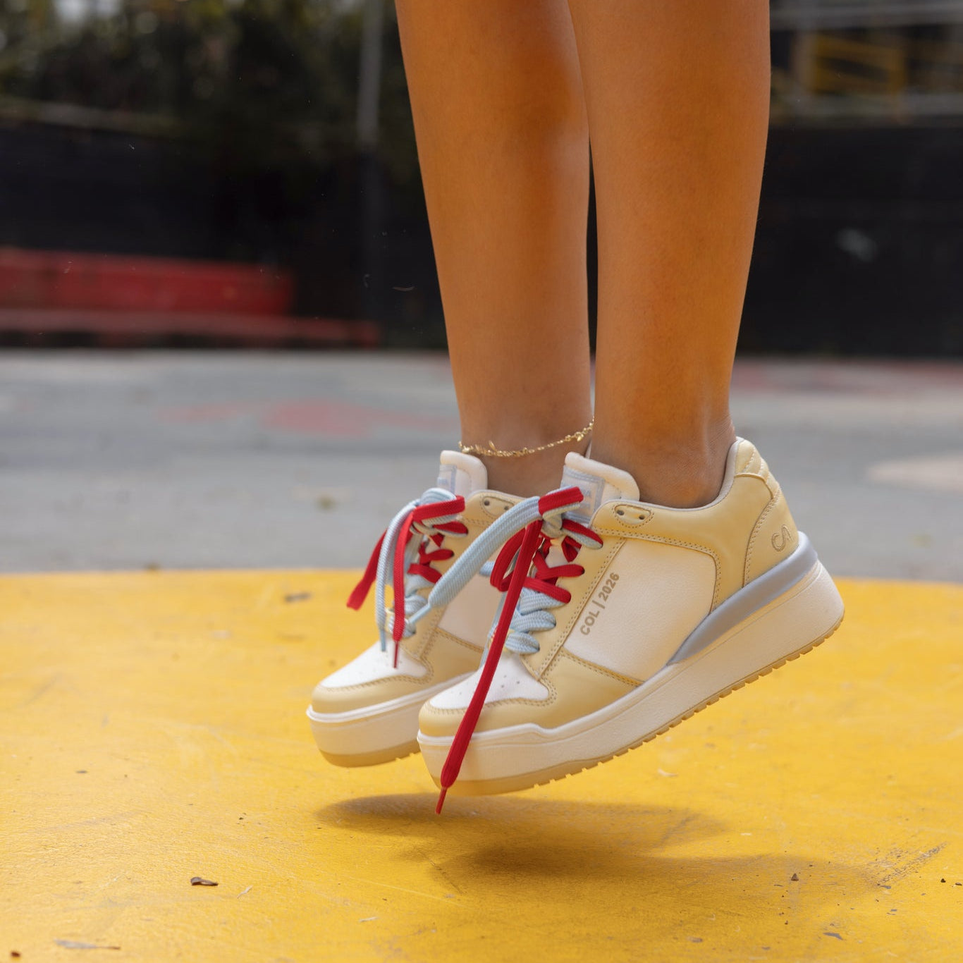Tenis FE Amarillos con Azul y Rojo| Calzado Urbano Mujer CalzAristy