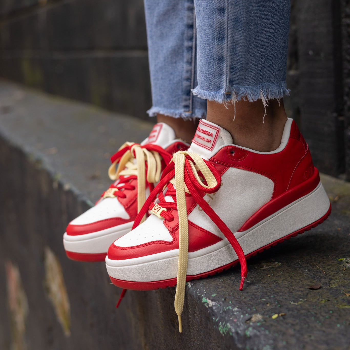 Tenis PASIÓN Rojos con Amarillo| Calzado Urbano Mujer CalzAristy