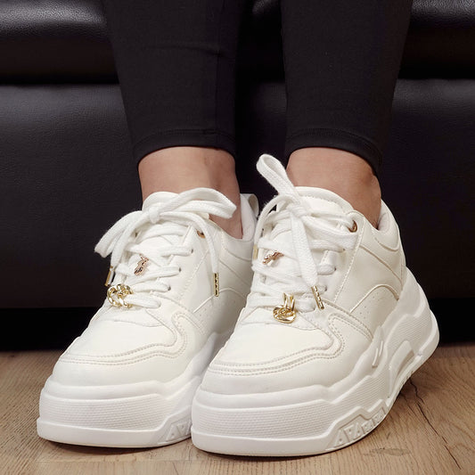 Zapatos De Mujer CalzAristy DERBY Blanco – El Brillo de lo Clásico