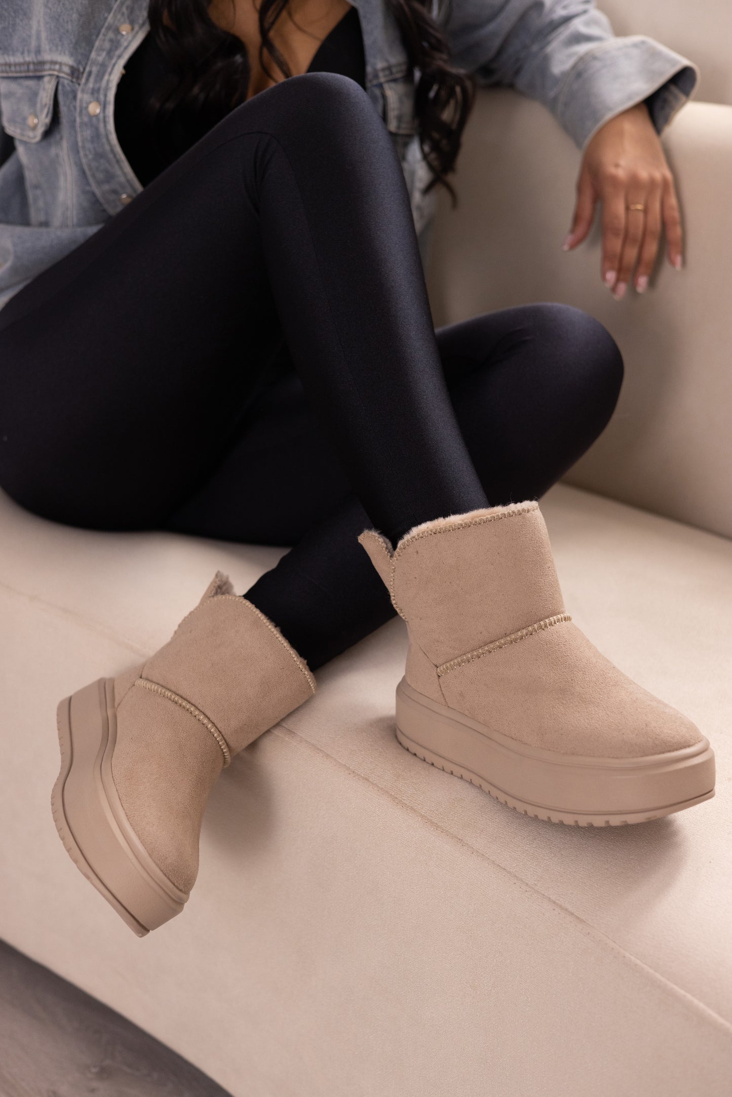 Botas CalzAristy CHELSEA Beige - Estilo Cálido