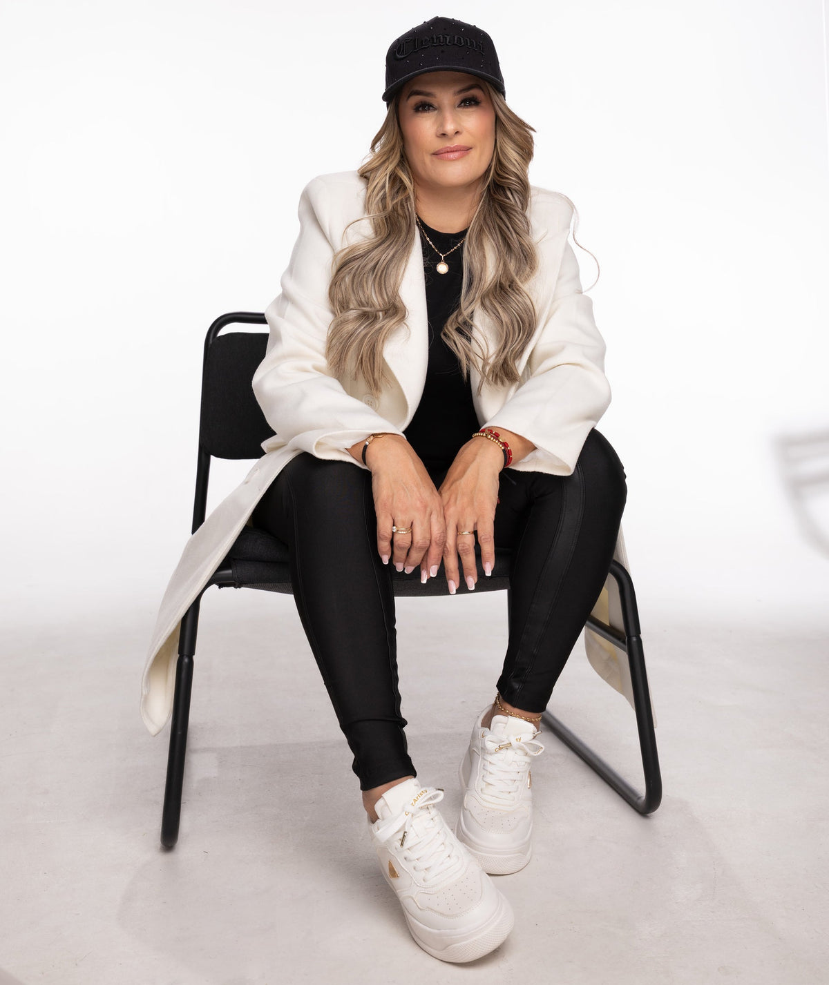 Alessia – tenis Chunky Blanco con Detalle Dorado