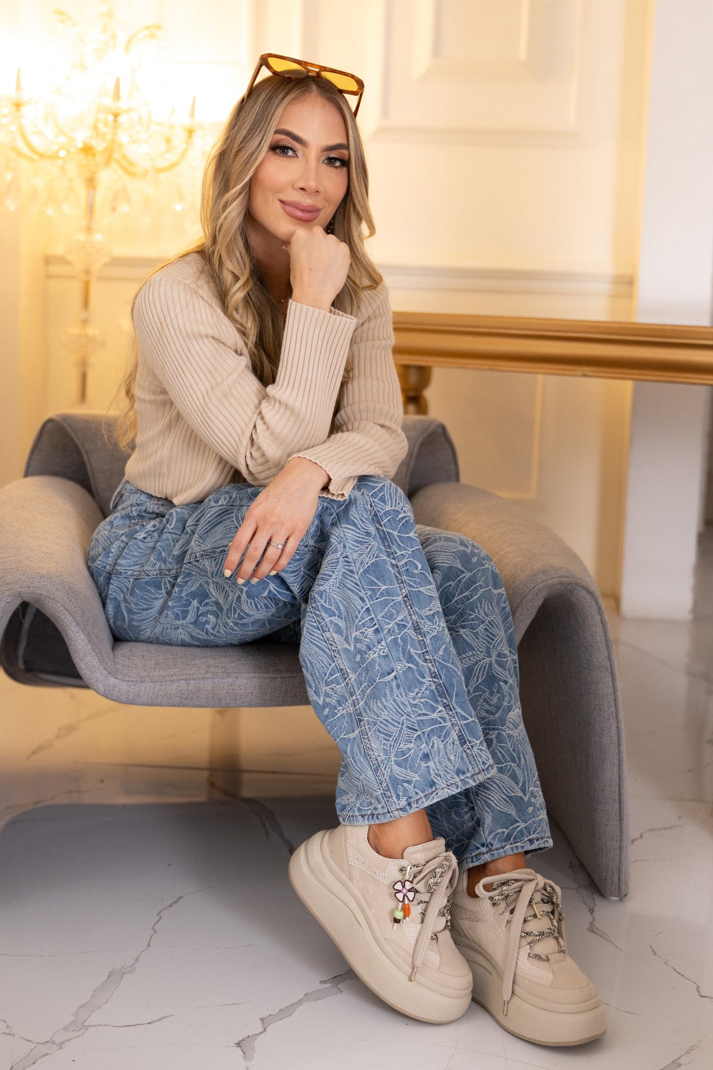 Tenis CLEO en carnaza beige con plataforma – Estilo urbano y máxima comodidad | CalzAristy