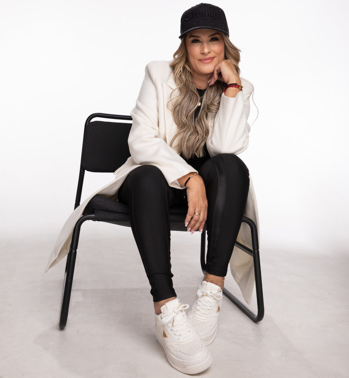 Alessia – tenis Chunky Blanco con Detalle Dorado
