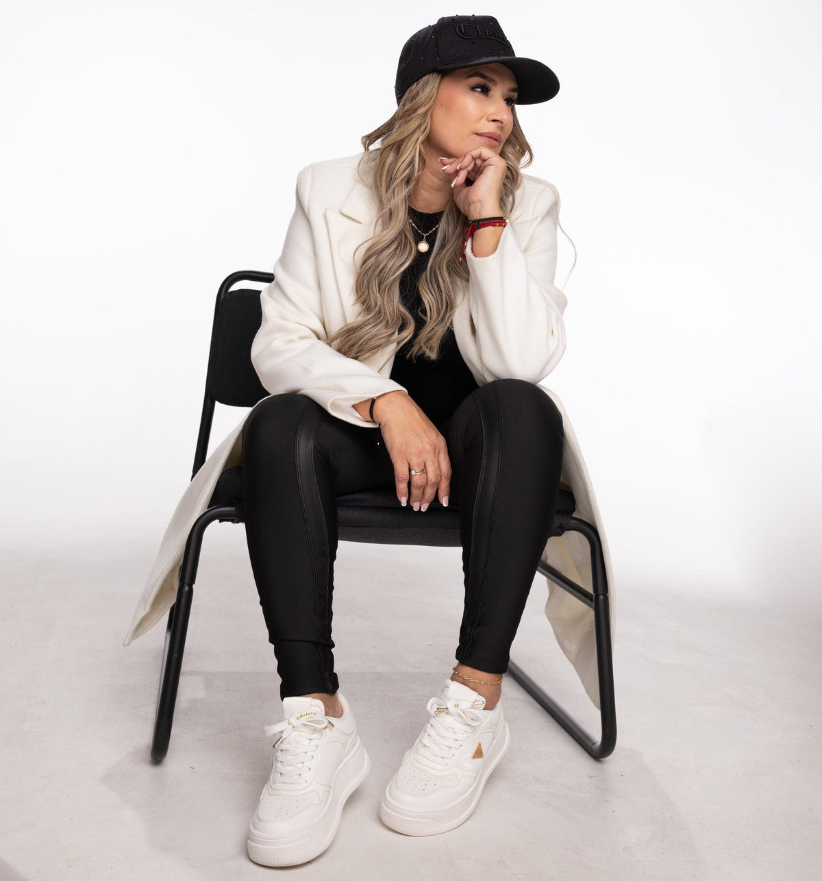 Alessia – tenis Chunky Blanco con Detalle Dorado