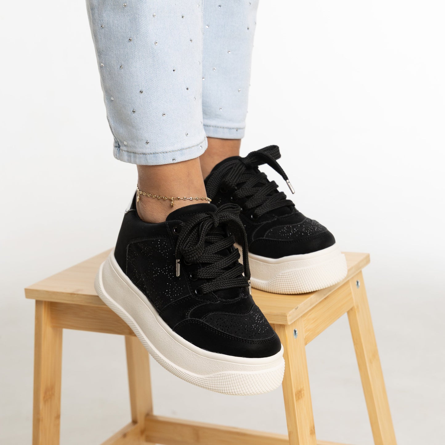 Tenis Plataforma ZOE Negro con Brillos | Calzado Urbano Mujer CalzAristy