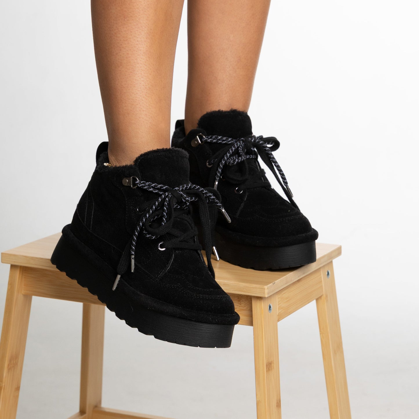 Botines ATENEA Negro CALZARISTY | Botas cómodas con plataforma y forro cálido