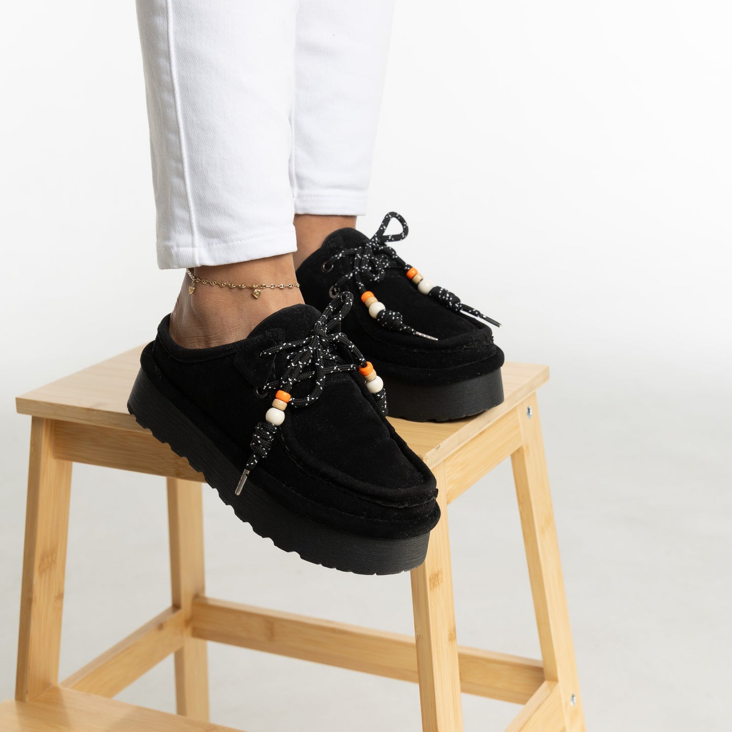 Suecos SABINA en carnaza Negro con suela chunky | Comodidad y estilo premium