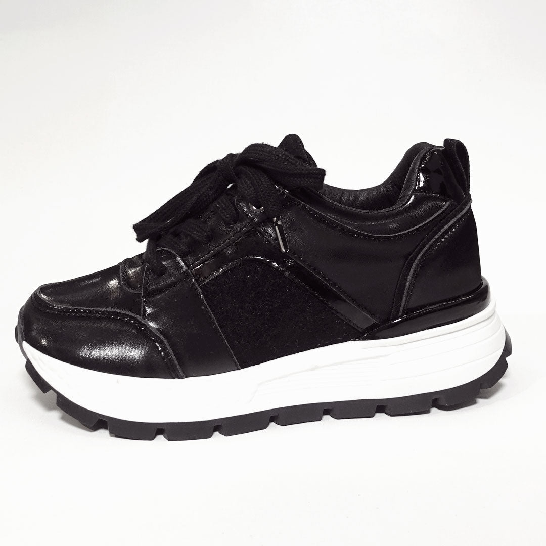 Zapatos De Mujer CalzAristy NICOLLE Negro – Estilo Deportivo con Toque Chic