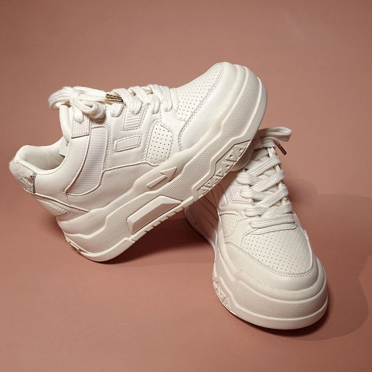 Zapatos De Mujer CalzAristy NILA Beige – Minimalismo con Poder