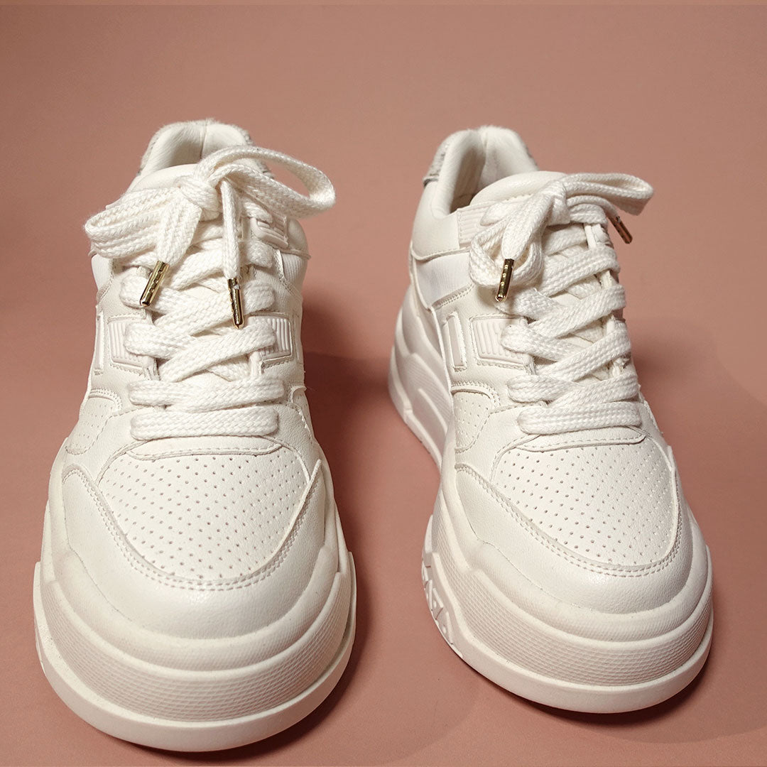 Zapatos De Mujer CalzAristy NILA Beige – Minimalismo con Poder