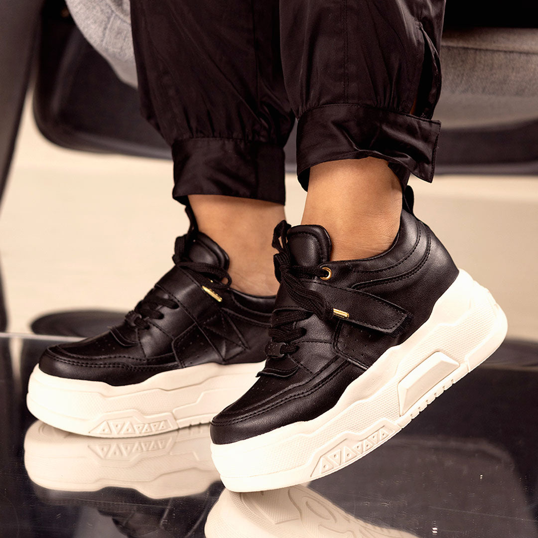 Zapatos De Mujer CalzAristy TESSA Negro – Poder Urbano y Sofisticación